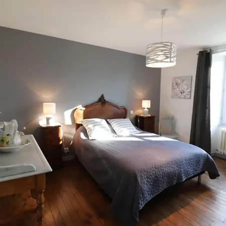 Holiday home Saint-constant-fournoules-saint-constant, 5 Pieces, 6 Personnes - Fr-1-742-166